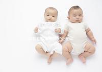 移植后艾草泡腳好處和壞處大PK，想提升試管成功率看過(guò)來(lái)