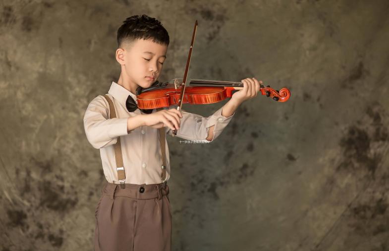 十一歲孩子坐高鐵是否半價、買啥票匯總，你不懂的這都有